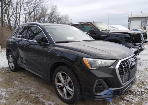 2020 Audi Q3 Premium 45 Tfsi S Line Quattro Tiptronic z USA, uszkodzony, nr VIN WA1DECF3XL1029388